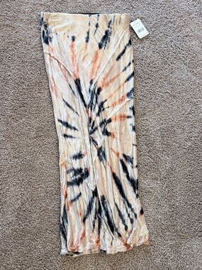 🔥 Free People Tie-Dye Satin Midi Skirt – Size M (NWT) 🔥